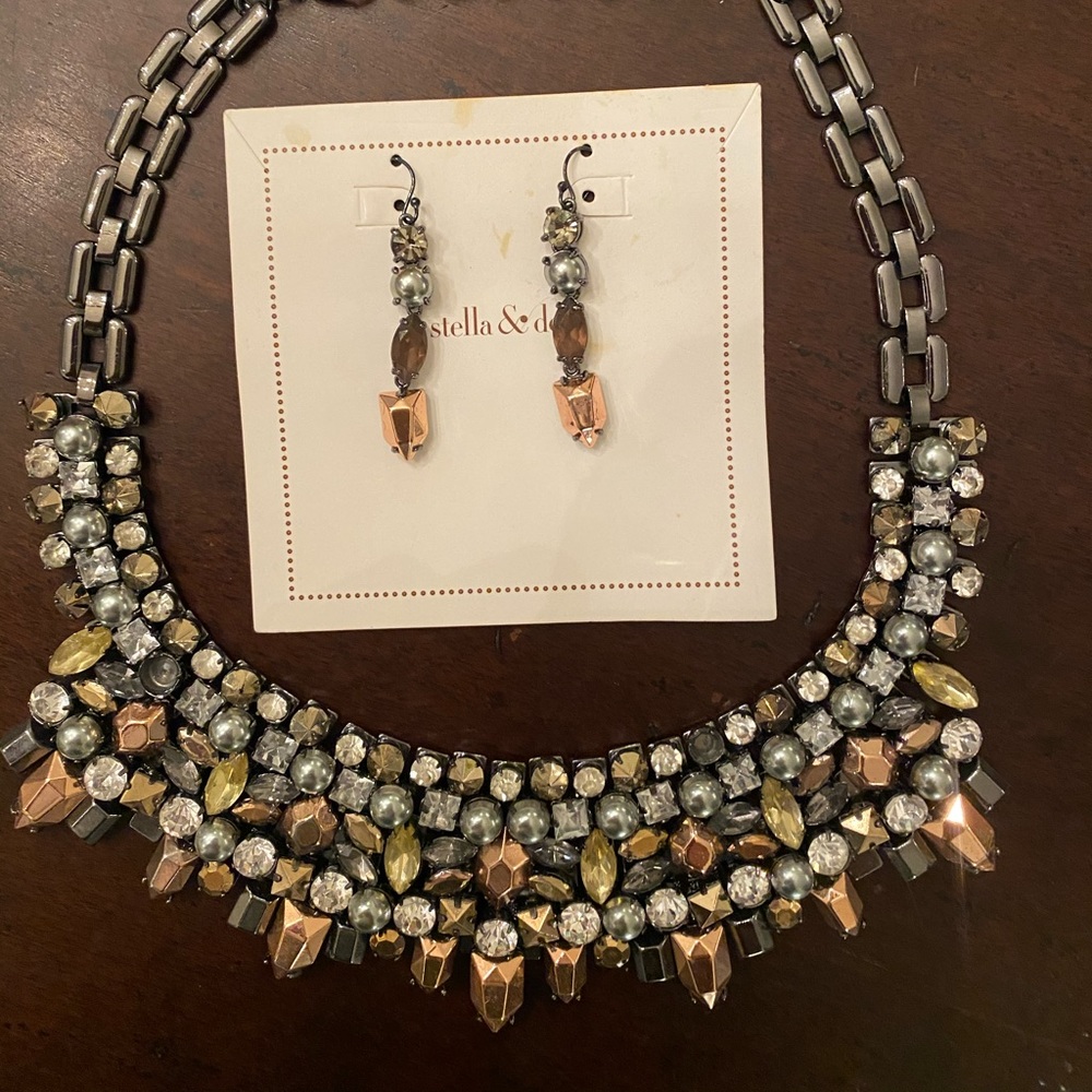 Stella & Dit statement necklace and earrings